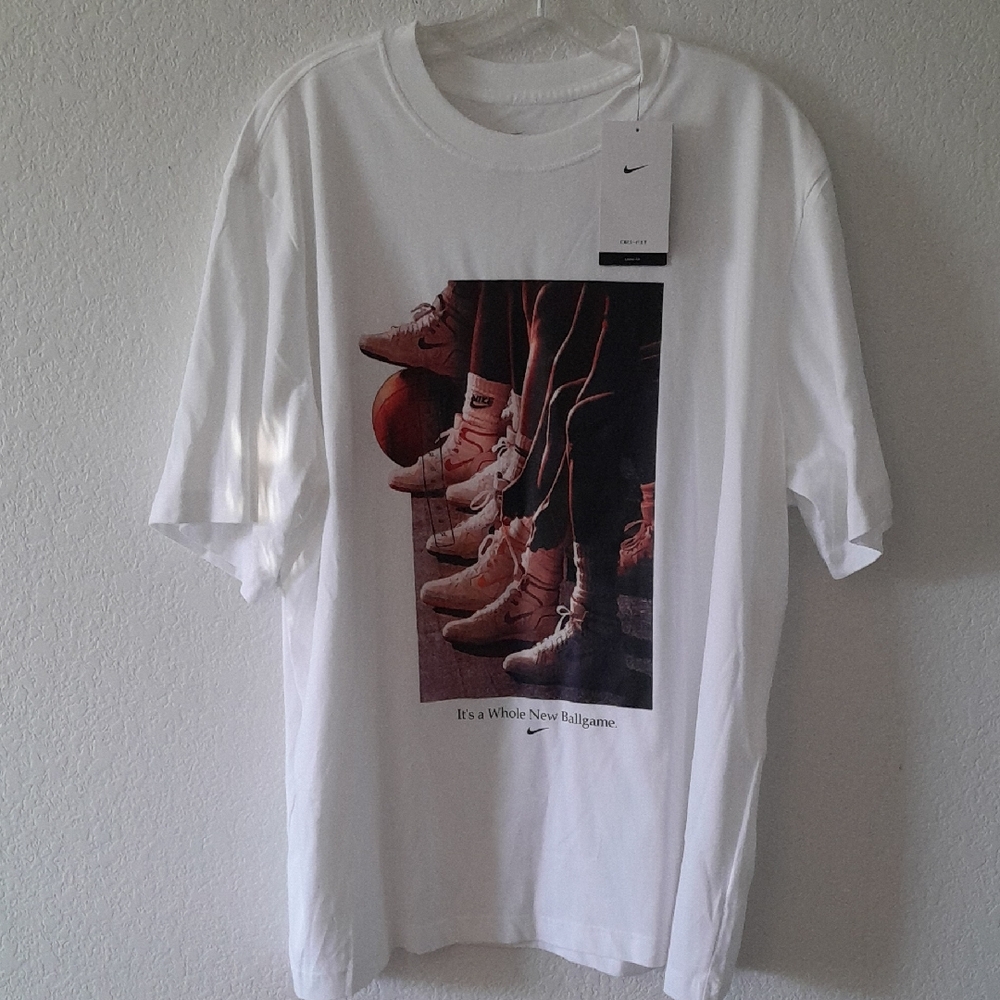 Nike Dri Fit Classic Sneaker White Graphic Tee